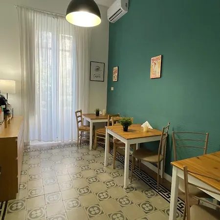 فندق مبيت وإفطار Essenze 3*