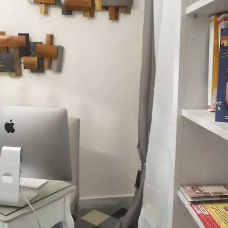 فندق مبيت وإفطار Essenze 3*