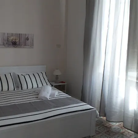 Essenze فندق مبيت وإفطار باليرمو